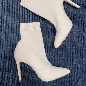 Aldo Knit Heeled Booties 6.5